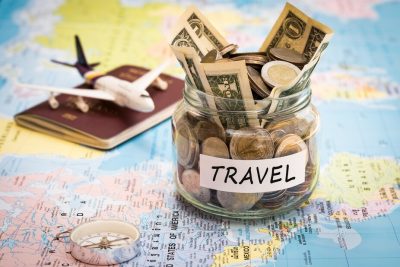 administrar el dinero para viajar
